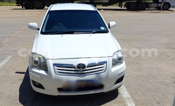 Acheter Occasion Voiture Toyota Avensis Blanc à Windhoek, Namibie Acheter Occasion Voiture Toyota Avensis Blanc à Windhoek, Namibie
