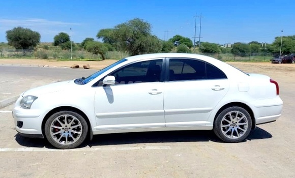 Acheter Occasion Voiture Toyota Avensis Blanc à Windhoek, Namibie Acheter Occasion Voiture Toyota Avensis Blanc à Windhoek, Namibie