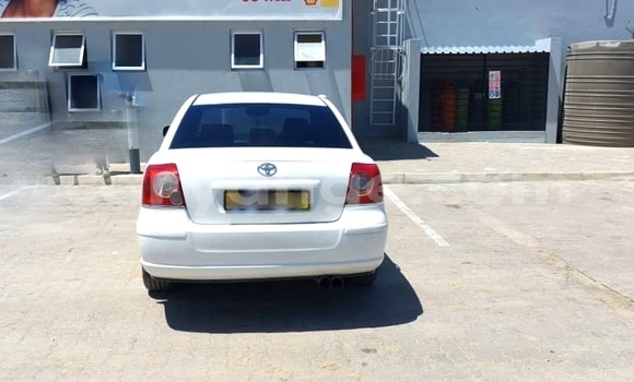 Acheter Occasion Voiture Toyota Avensis Blanc à Windhoek, Namibie Acheter Occasion Voiture Toyota Avensis Blanc à Windhoek, Namibie