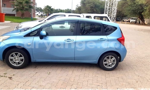 Acheter Occasion Voiture Nissan Note Bleu à Windhoek, Namibie Acheter Occasion Voiture Nissan Note Bleu à Windhoek, Namibie