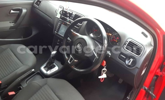 Acheter Occasion Voiture Volkswagen Polo Rouge à Okahandja, Namibie Acheter Occasion Voiture Volkswagen Polo Rouge à Okahandja, Namibie