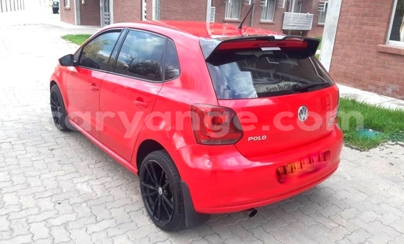 Acheter Occasion Voiture Volkswagen Polo Rouge à Okahandja, Namibie Acheter Occasion Voiture Volkswagen Polo Rouge à Okahandja, Namibie