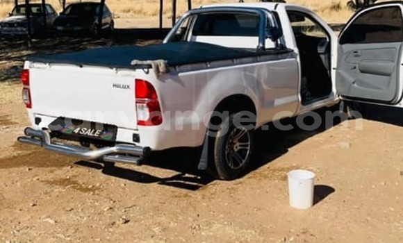 Buy Used Toyota Hilux White Car in Gobabis in Omaheke Buy Used Toyota Hilux White Car in Gobabis in Omaheke