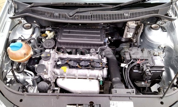 Acheter Occasion Voiture Volkswagen Polo Sedan Gris à Windhoek, Namibie Acheter Occasion Voiture Volkswagen Polo Sedan Gris à Windhoek, Namibie