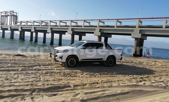 Buy Used Toyota Hilux White Car in Windhoek in Namibia Buy Used Toyota Hilux White Car in Windhoek in Namibia