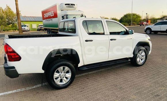 Buy Used Toyota Hilux White Car in Windhoek in Namibia