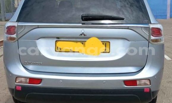 Acheter Occasion Voiture Mitsubishi Outlander Gris à Windhoek, Namibie Acheter Occasion Voiture Mitsubishi Outlander Gris à Windhoek, Namibie