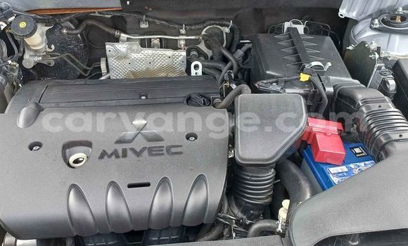 Acheter Occasion Voiture Mitsubishi Outlander Gris à Windhoek, Namibie Acheter Occasion Voiture Mitsubishi Outlander Gris à Windhoek, Namibie