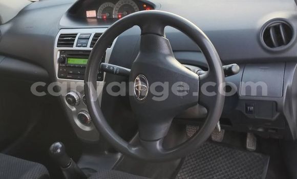 Acheter Occasion Voiture Toyota Yaris Blanc à Windhoek, Namibie Acheter Occasion Voiture Toyota Yaris Blanc à Windhoek, Namibie