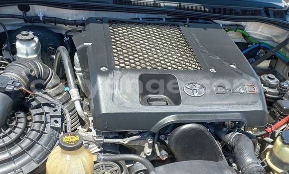 Acheter Occasion Voiture Toyota Hilux Blanc à Windhoek, Namibie Acheter Occasion Voiture Toyota Hilux Blanc à Windhoek, Namibie