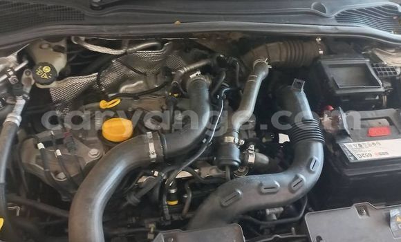 Acheter Occasion Voiture Renault Clio Gris à Windhoek, Namibie Acheter Occasion Voiture Renault Clio Gris à Windhoek, Namibie