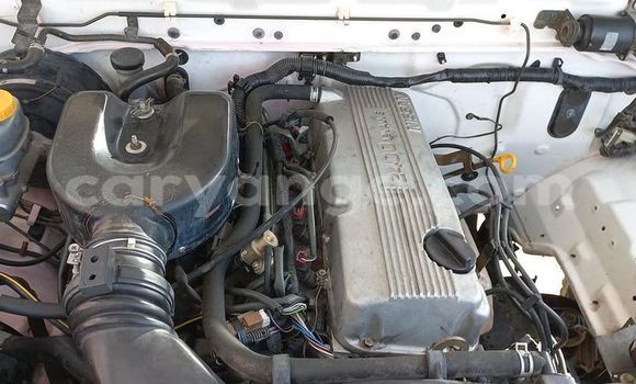 Acheter Occasion Voiture Nissan NP 300 Blanc à Windhoek, Namibie Acheter Occasion Voiture Nissan NP 300 Blanc à Windhoek, Namibie