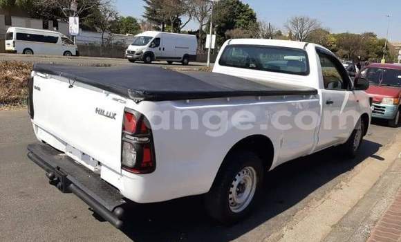 Buy Used Toyota Hilux White Car in Windhoek in Namibia Buy Used Toyota Hilux White Car in Windhoek in Namibia