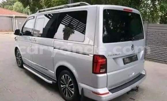 Buy Used Volkswagen Caravelle Silver Car in Windhoek in Namibia Buy Used Volkswagen Caravelle Silver Car in Windhoek in Namibia