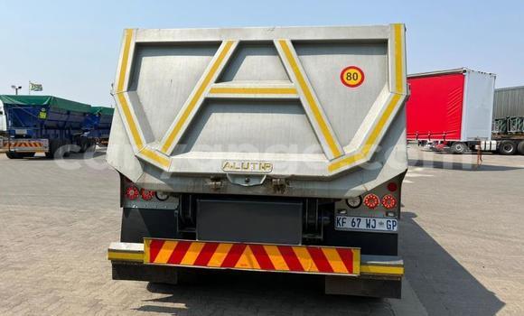 Buy Used Volvo F4 Other Truck in Windhoek in Namibia Buy Used Volvo F4 Other Truck in Windhoek in Namibia