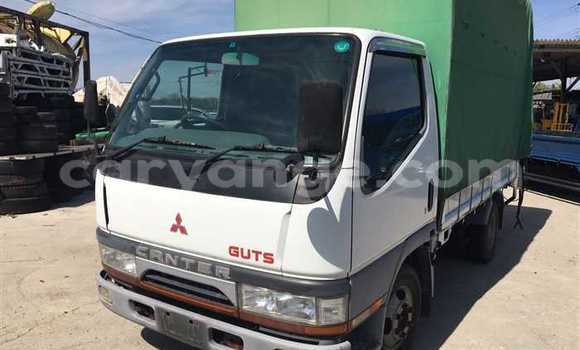 Buy Used Mitsubishi L400 White Truck in Katima Mulilo in Caprivi