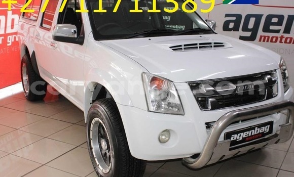 Buy Used Isuzu KB White Car in Windhoek in Namibia