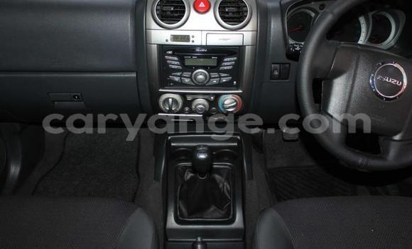 Acheter Occasion Voiture Isuzu KB Blanc à Windhoek, Namibie Acheter Occasion Voiture Isuzu KB Blanc à Windhoek, Namibie