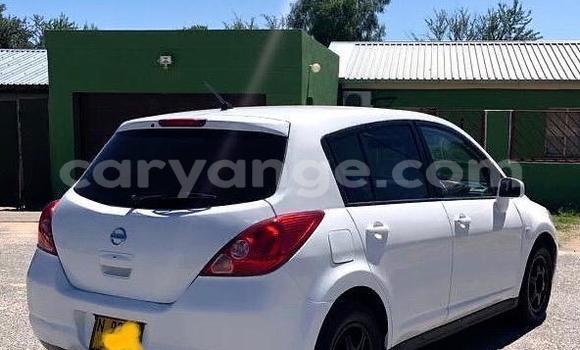 Acheter Occasion Voiture Nissan Tiida Blanc à Windhoek, Namibie Acheter Occasion Voiture Nissan Tiida Blanc à Windhoek, Namibie