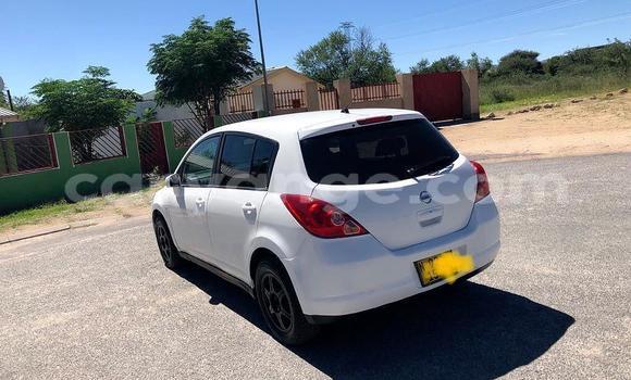 Acheter Occasion Voiture Nissan Tiida Blanc à Windhoek, Namibie Acheter Occasion Voiture Nissan Tiida Blanc à Windhoek, Namibie