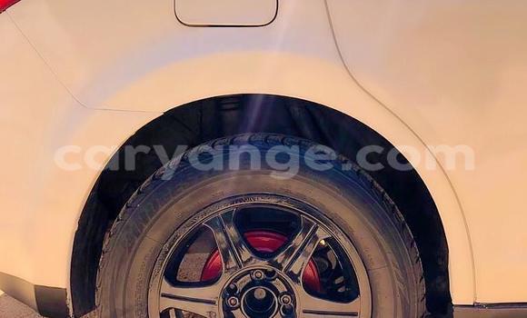 Acheter Occasion Voiture Nissan Tiida Blanc à Windhoek, Namibie Acheter Occasion Voiture Nissan Tiida Blanc à Windhoek, Namibie