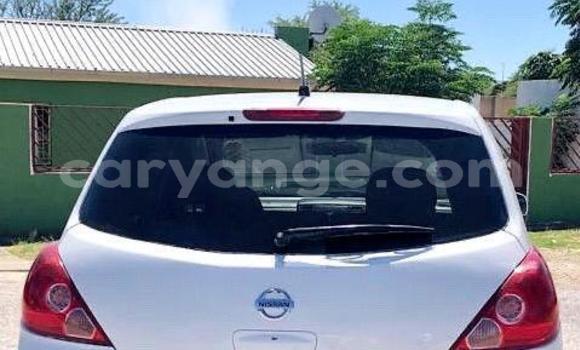 Acheter Occasion Voiture Nissan Tiida Blanc à Windhoek, Namibie Acheter Occasion Voiture Nissan Tiida Blanc à Windhoek, Namibie