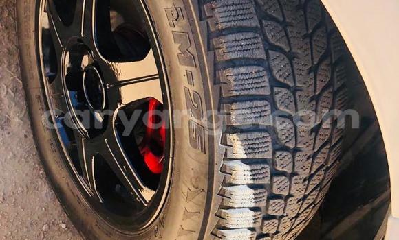 Acheter Occasion Voiture Nissan Tiida Blanc à Windhoek, Namibie Acheter Occasion Voiture Nissan Tiida Blanc à Windhoek, Namibie