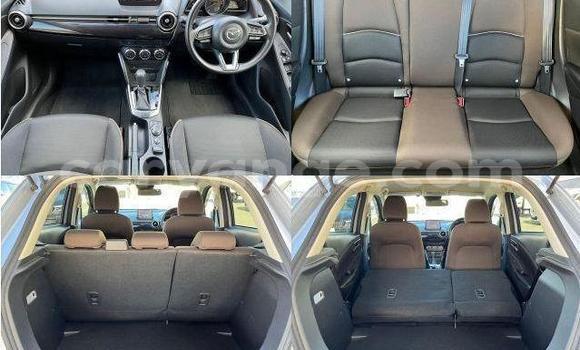 Acheter Occasion Voiture Mazda Mazda 2 Gris à Windhoek, Namibie Acheter Occasion Voiture Mazda Mazda 2 Gris à Windhoek, Namibie