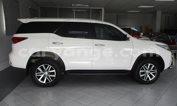 Buy Used Toyota Fortuner White Car in Windhoek in Namibia Buy Used Toyota Fortuner White Car in Windhoek in Namibia