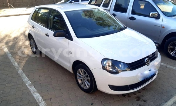 Acheter Occasion Voiture Volkswagen Polo Blanc à Windhoek, Namibie Acheter Occasion Voiture Volkswagen Polo Blanc à Windhoek, Namibie