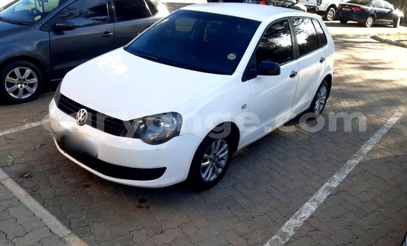 Acheter Occasion Voiture Volkswagen Polo Blanc à Windhoek, Namibie Acheter Occasion Voiture Volkswagen Polo Blanc à Windhoek, Namibie