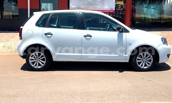 Acheter Occasion Voiture Volkswagen Polo Blanc à Windhoek, Namibie Acheter Occasion Voiture Volkswagen Polo Blanc à Windhoek, Namibie