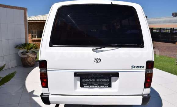 Buy Used Toyota Hi Ace White Car in Maltahohe in Hardap Buy Used Toyota Hi Ace White Car in Maltahohe in Hardap