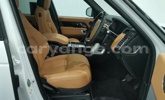 Acheter Occasion Voiture Land Rover Range Rover Blanc à Karasburg, Karas Acheter Occasion Voiture Land Rover Range Rover Blanc à Karasburg, Karas