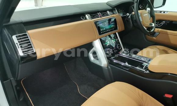 Acheter Occasion Voiture Land Rover Range Rover Blanc à Karasburg, Karas Acheter Occasion Voiture Land Rover Range Rover Blanc à Karasburg, Karas