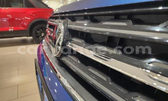 Acheter Occasion Voiture Volkswagen T-Roc Bleu à Karasburg, Karas Acheter Occasion Voiture Volkswagen T-Roc Bleu à Karasburg, Karas