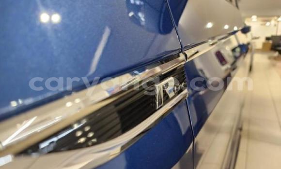 Acheter Occasion Voiture Volkswagen T-Roc Bleu à Karasburg, Karas Acheter Occasion Voiture Volkswagen T-Roc Bleu à Karasburg, Karas