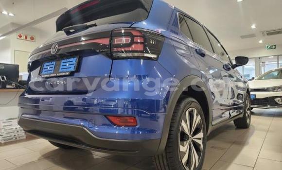 Acheter Occasion Voiture Volkswagen T-Roc Bleu à Karasburg, Karas Acheter Occasion Voiture Volkswagen T-Roc Bleu à Karasburg, Karas