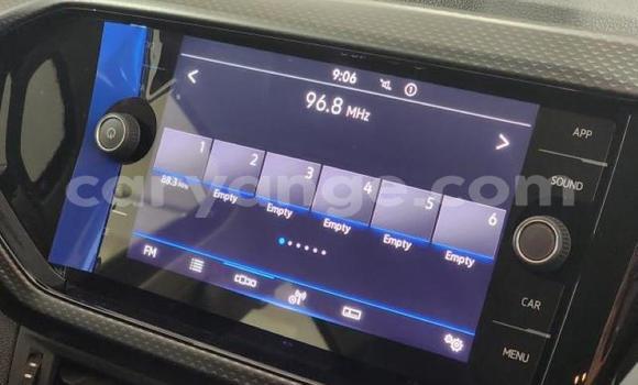 Acheter Occasion Voiture Volkswagen T-Roc Bleu à Karasburg, Karas Acheter Occasion Voiture Volkswagen T-Roc Bleu à Karasburg, Karas