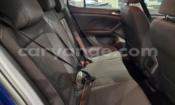 Acheter Occasion Voiture Volkswagen T-Roc Bleu à Karasburg, Karas Acheter Occasion Voiture Volkswagen T-Roc Bleu à Karasburg, Karas