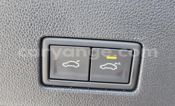 Acheter Occasion Voiture Volkswagen Touareg Blanc à Import - Dubai, Namibie Acheter Occasion Voiture Volkswagen Touareg Blanc à Import - Dubai, Namibie