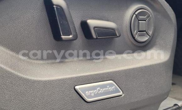 Acheter Occasion Voiture Volkswagen Touareg Blanc à Import - Dubai, Namibie Acheter Occasion Voiture Volkswagen Touareg Blanc à Import - Dubai, Namibie