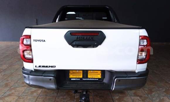 Acheter Occasion Voiture Toyota Hilux Blanc à Rundu, Namibie Acheter Occasion Voiture Toyota Hilux Blanc à Rundu, Namibie