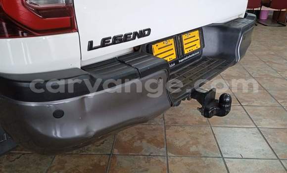 Acheter Occasion Voiture Toyota Hilux Blanc à Rundu, Namibie Acheter Occasion Voiture Toyota Hilux Blanc à Rundu, Namibie