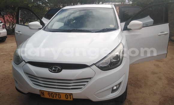 Buy Used Honda Freed White Car in Otjiwarongo in Namibia