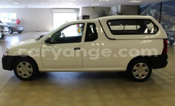 Buy Used Nissan NP 300 White Car in Windhoek in Namibia Buy Used Nissan NP 300 White Car in Windhoek in Namibia