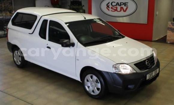 Buy Used Nissan NP 300 White Car in Windhoek in Namibia Buy Used Nissan NP 300 White Car in Windhoek in Namibia