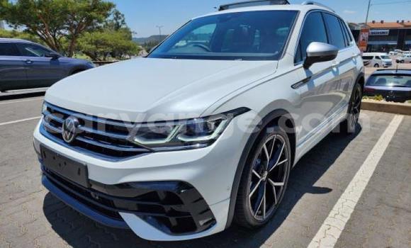 Buy Used Volkswagen Tiguan White Car in Windhoek in Namibia Buy Used Volkswagen Tiguan White Car in Windhoek in Namibia