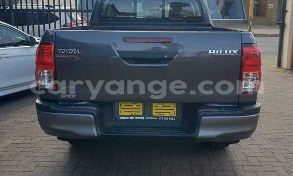 Buy Used Toyota Hilux Silver Car in Henties Bay in Erongo Buy Used Toyota Hilux Silver Car in Henties Bay in Erongo