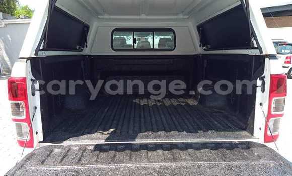 Acheter Occasion Voiture Ford Ranger Blanc à Windhoek, Namibie Acheter Occasion Voiture Ford Ranger Blanc à Windhoek, Namibie